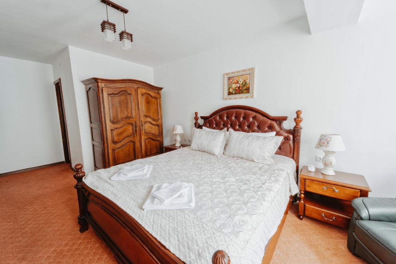 Complex Turistic Constantin Bucovina Hotell Câmpulung Moldovenesc Exteriör bild