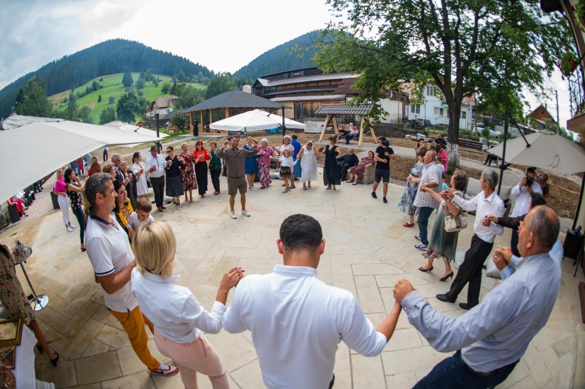 Complex Turistic Constantin Bucovina Hotell Câmpulung Moldovenesc Exteriör bild