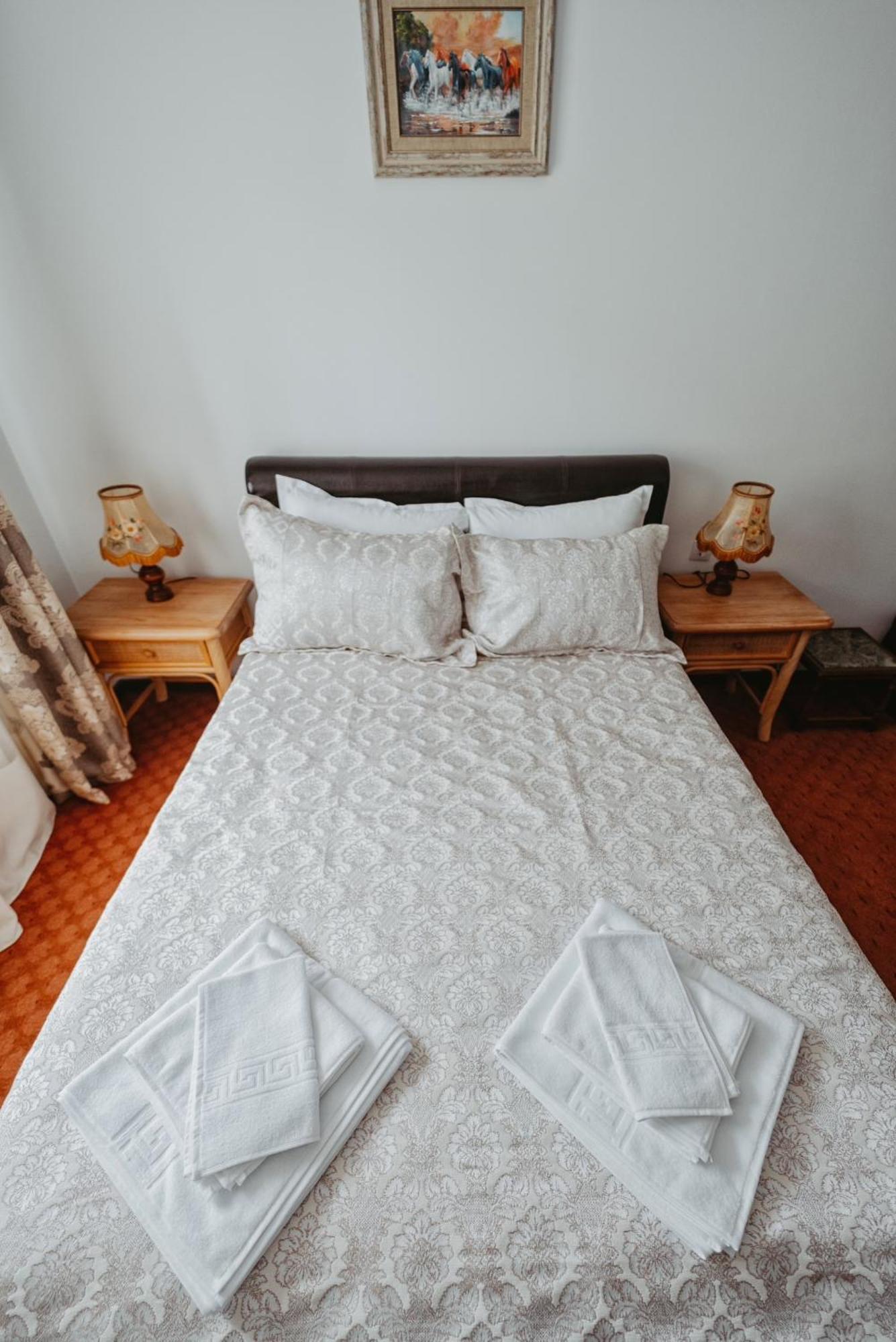 Complex Turistic Constantin Bucovina Hotell Câmpulung Moldovenesc Exteriör bild