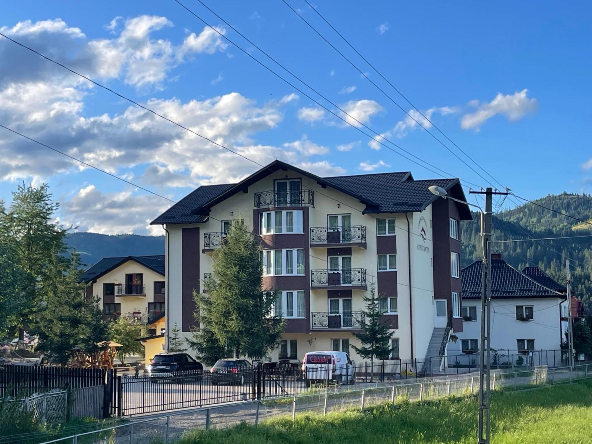 Complex Turistic Constantin Bucovina Hotell Câmpulung Moldovenesc Exteriör bild